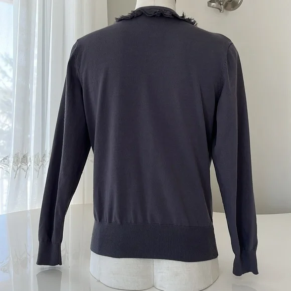 Unbranded button down cardigan with ruffled edge size small - Picture 3 of 3